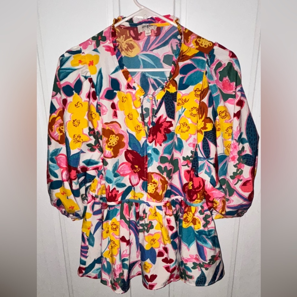 Umgee Floral Multicolor Blouse Sz.Small/Peplum